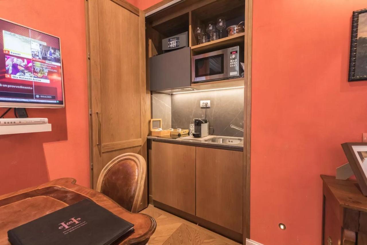 Italianway - Borgonuovo 12 Apartment Милано Екстериор снимка